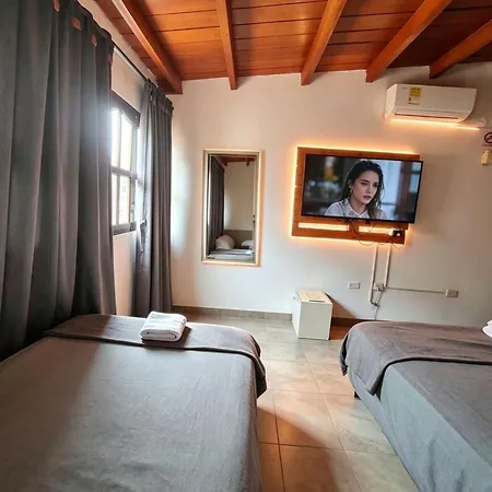 Bonita Privada Cómoda Económica - Aire - Smarttv - Baño Privado - Excelente Ubicación Cartagena